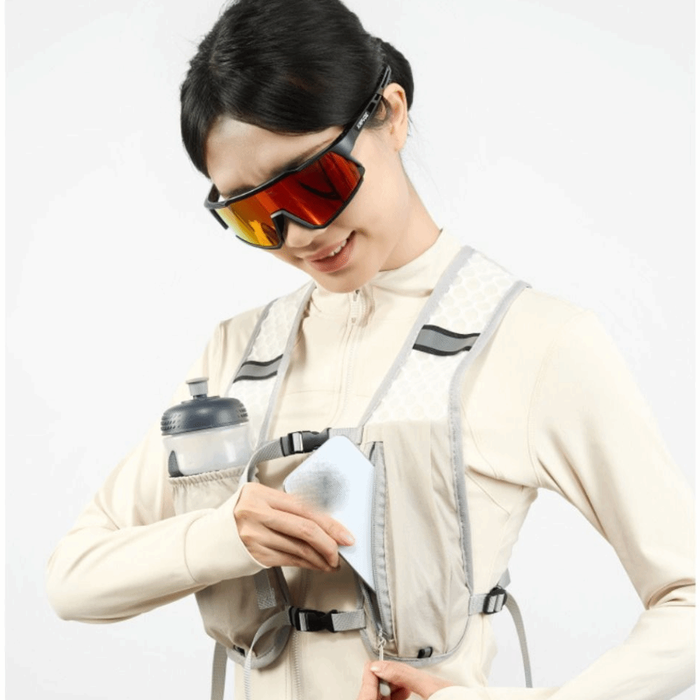 حقيبة صدرية عاكسة مقاومة للماء - مراجعة Hydration Pack Backpack وسعره
